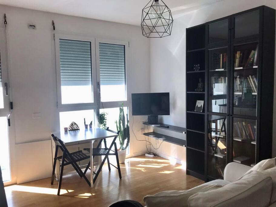 Comodo Bilocale Nuovo Milano Lägenhet Exteriör bild